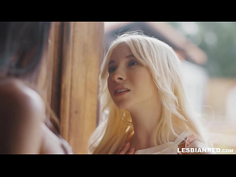 ❤️ Kız birkaç ay sonra eve gelir ve üvey annesinin amını yemeye başlar ️ Rus pornosu tr.28films.ru ☑